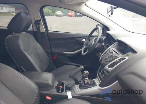 2014 Ford Focus Se из США, поврежденный, VIN 1FADP3K24EL463722